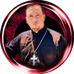 Священник Евгений Караваев