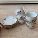 Книги и посуда на Газовой