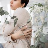 Обними себя крепче
