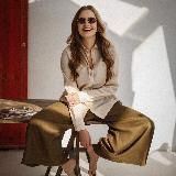 Interior Home by Alisa Tjut 