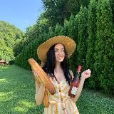 yul.po EDUCATION AND LOVE