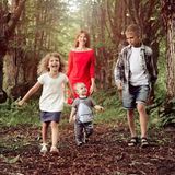 Улыбочку! Щас вылетит шутка 